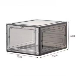 กล่องเก็บรองเท้าพลาสติกสีดำโปร่ง ขนาด 34 × 27 × 19 ซม. ดีไซน์โปร่งมองเห็นรองเท้าชัดเจน วางซ้อนกันได้ แข็งแรง เปิด-ปิดหยิบใช้งานสะดวก ช่วยประหยัดพื้นที่และจัดเก็บรองเท้าให้เป็นระเบียบ